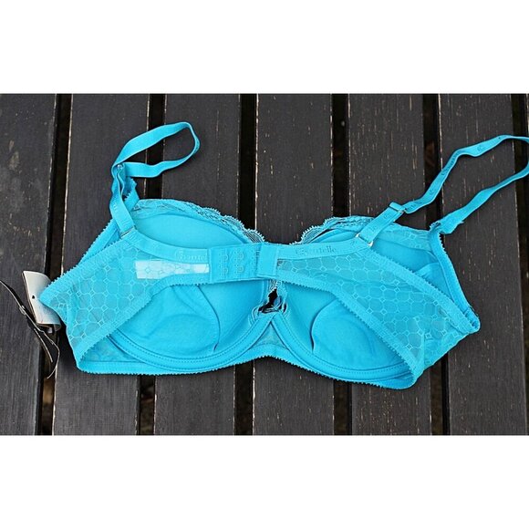 New w/Tags - 36C - Chantelle "C Chic Sexy" Push Up Plunge, Mesh Overlay, CUTE!! - Picture 3 of 9